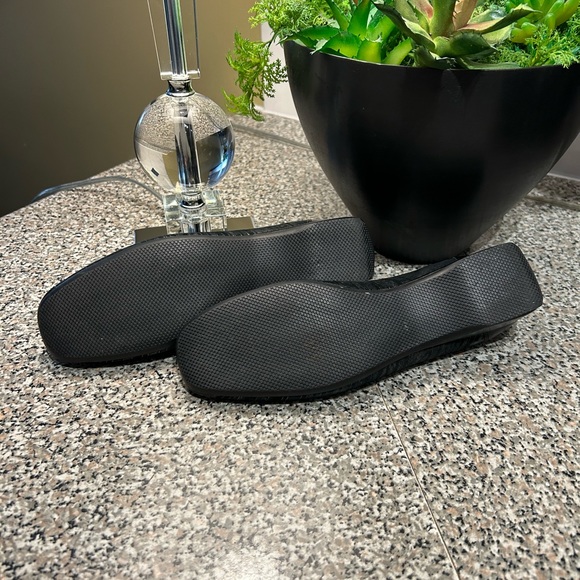 Roberto Capucci - Made in Italy, black leather flats with silver embossing. - Picture 6 of 10